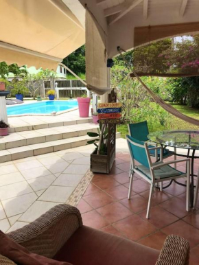 Studio avec piscine partagee terrasse amenagee et wifi a Les Abymes